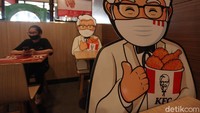 Diketahui gerai ini telah menempatkan manekin Kolonel Sanders sejak sepekan lalu.