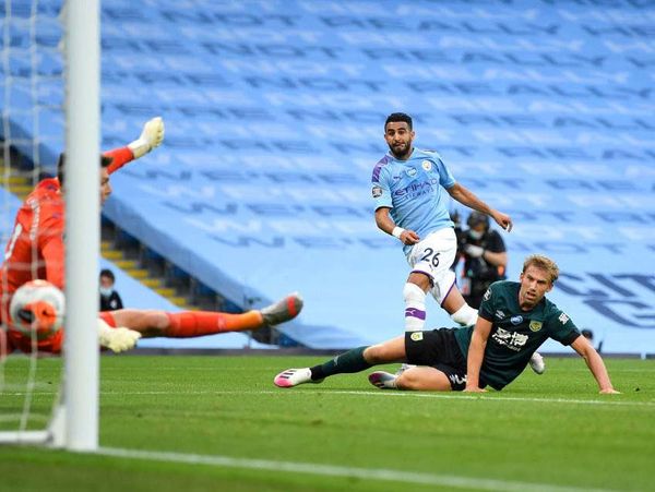 Melihat Aksi Mahrez dan Phil Foden Cukur Burnley