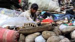 Mereka yang Mengais Rezeki dari Tempat Pembuangan Sampah