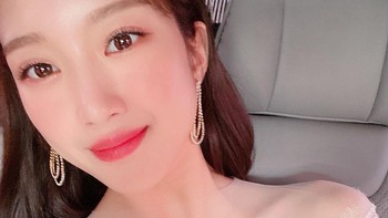Moon Ga Young yang terkenal dalam perannya di film True Beauty mendapatkan 6,7 juta followers. Foto: Instagram @m_kayoung