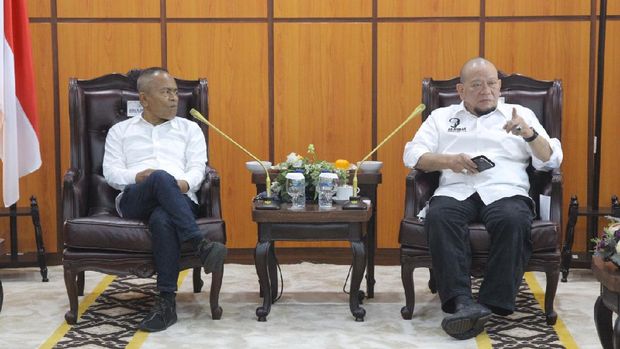 Pengurus PWI menemui pimpinan DPD membahas soal kerja sama membawa aspirasi daerah ke pusat (dok. Istimewa)