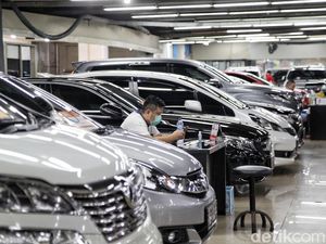 Turun Kelas karena Pandemi, Dulu Naik Alphard Sekarang Bawa Innova