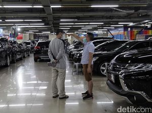 Pedagang Mobil Bekas Bak Naik Roller Coaster karena Wacana Pajak 0%