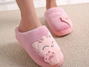 Rekomendasi Sandal Indoor Lucu untuk Dipakai Seharian di Rumah