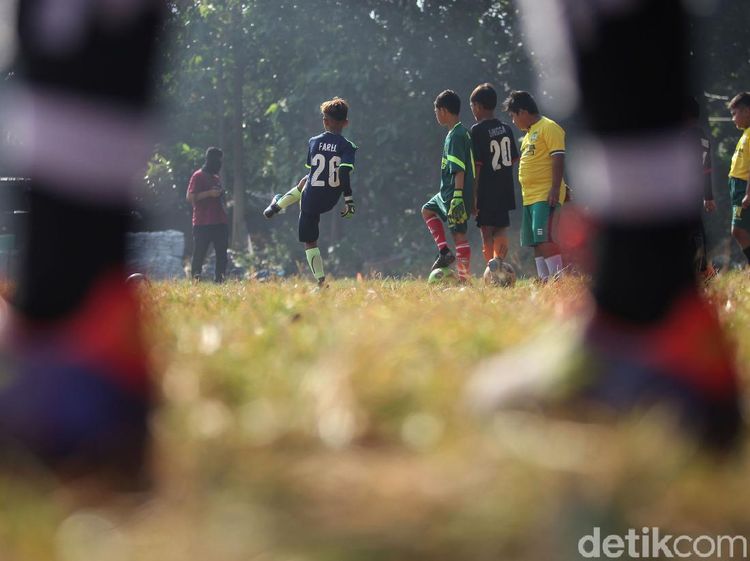 Pandemi Corona Tak Bisa Hentikan Sepakbola