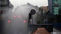 Penyemprotan disinfektan ini sebagai upaya untuk memutus rantai penyebaran virus Corona.