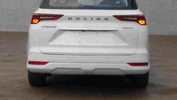 Beda dari desain mukanya yang agresif, desain samping dan belakang Wuling Victory justru tampil kalem dan elegan. Sepintas desain samping mobil ini identik dengan SUV Wuling Almaz. Foto: GM Authority