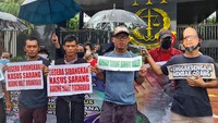 Sejumlah upaya telah mereka lakukan, termasuk mengadukan peristiwa penganiayaan itu kepada pimpinan KPK dan DPR RI di Jakarta. Selain itu, juga sudah menyurati Presiden Joko Widodo, meminta agar kasus penganiayaan dan penembakan itu dapat segera disidangkan dan memiliki keadilan hukum. Foto: dok. AGN