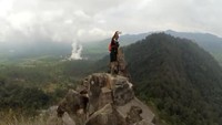 Perhutani KPH Bandung Selatan menyebut sudah sejak lama kondisi hutan di bawah kaki Gunung Wayang dijadikan sebagai perkebunan sayur. Namun sekarang, sudah dijadikan hutan lagi. (dok. Perhutani KPH Bandung Selatan)