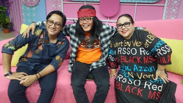 Komedian Sule, Andre Taulany dan Nunung Srimulat kembali berkumpul. Ketiganya akan mengawal sebuah acara variety show di  Trans TV bertajuk 