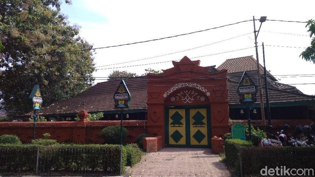 Masjid Agung Sang Cipta Rasa