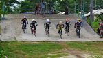 Anak-anak Penggila BMX Minicros Adu Cepat di Pangandaran