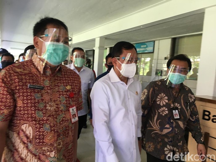 Menkes Terawan di Surabaya
