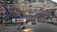 Memiliki penduduk sebanyak 38.682, Monako di Eropa kerap disebut sebagai rumahnya orang kaya atau orang super kaya. Tak sedikit juga orang super kaya yang menghabiskan uang untuk berlibur di venue Grand Prix bergengsi tersebut seperti diulas oleh acara BBC2 (Getty Images)