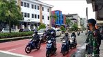 PSBB di Ambon, Petugas Tutup Toko yang Bandel