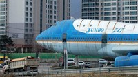 Menurut Jon, pesawat jumbo ini dikirim ke Korea Selatan untuk diubah menjadi restoran. Tapi sayangnya restoran ini tidak bertahan lama dan kini bangkai pesawat itu terdarak di sana. Foto: Jon Dunbar
