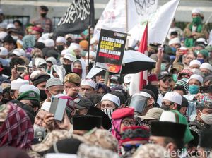 Tolak UU Cipta Kerja, PA 212 dkk Akan Demo di Depan Istana Hari Ini