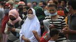 Warga Tumpah Ruah di Rekonstruksi Kasus John Kei