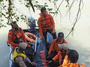 Hilang Tenggelam Sejak Kemarin, ABG Ini Ditemukan Tewas di Dasar Sungai