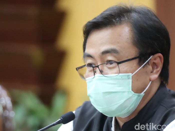 Gugus Tugas Kuratif Jatim, dr Joni Wahyuhadi