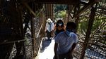 Hari Pertama Dibuka, Pengunjung Menara Eiffel Langsung Antre