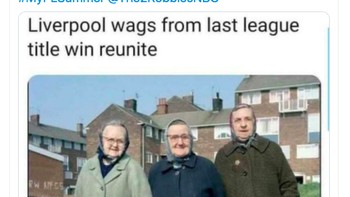 WAG dari masa Liverpool juara 30 tahun silam sudah tua tapi mau ikut merayakan titel Liverpool kali ini. Foto: Twitter