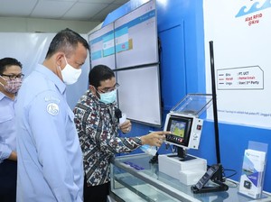 Menteri Edhy Cek Alat Smart Fishing yang Bisa Jaga Keselamatan Nelayan