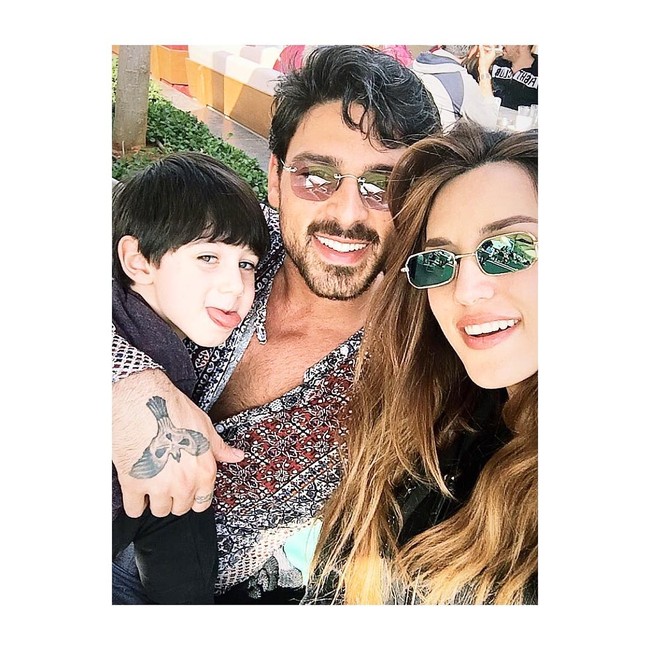 Michele Morrone dan Rouba Saadeh menikah pada 2014, tapi rumah tangga mereka hanya bertahan empat tahun.  Foto: Instagram/@iamichelemorroneofficial