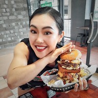 Selagi beberapa pemakan kompetitif akan makan besar sebelum hari sebelum acara untuk membantu melonggarkan perut mereka, aku tidak memaksakan tubuhku terlalu jauh, ungkapnya kepada Majalah Thats Life. Foto: Instagram @mimitheminimonster