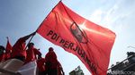 Massa PDIP Geruduk Polres Jaktim