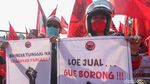 Massa PDIP Geruduk Polres Jaktim