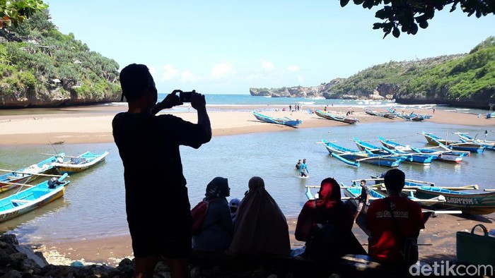 Pantai Baron Gunungkidul
