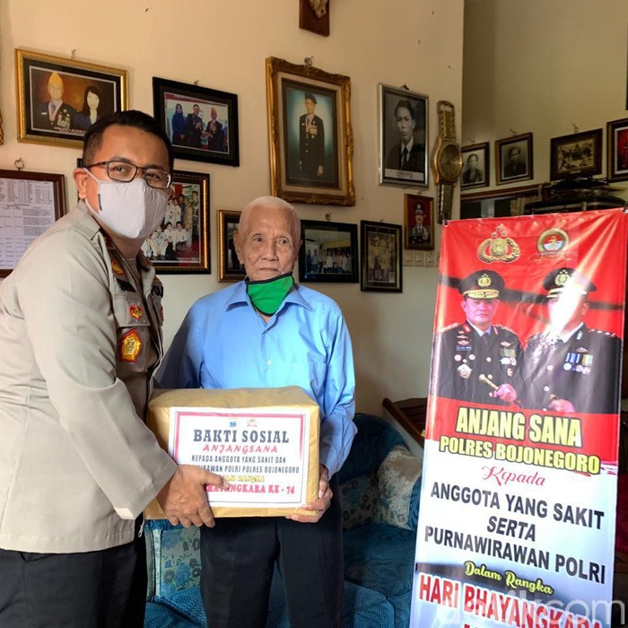 Peduli terhadap sesama terus digalakkan oleh polisi di Bojonegoro