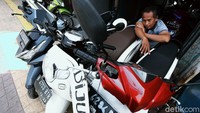 Pasar motor bekas mulai kembali bergairah di masa New Normal saat ini, walau memang tidak seramai di masa sebelum pademi COVID-19.