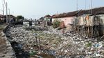 Sungai Menjijikkan Penuh Sampah di Pasuruan Dikeruk