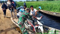 Jalan ini diketahui merupakan akses utama warga Rohul dan Bengkalis. Namun, kondisi jalan yang rusak parah membuat warga terkadang harus mencari akses lain saat akan beraktivitas. Pompong pun kerap dijadikan warga sebagai alternatif bila hendak beraktivitas. Meski begitu, biaya yang dikeluarkan untuk ongkos pompong cukup mahal, menurut Rami, salah satu warga, ia harus mengeluarkan dana sebesar Rp 50 ribu untuk menyebarang dengan membawa barang.