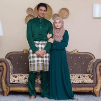 Diakui Amma bahwa perubahan wajahnya semasa hamil membuatnya merasa malu dan kurang percaya diri. Bahkan hal itu sampai membuatnya memutuskan untuk meninggalkan media sosialnya sementara waktu. Foto: Facebook Amma Malik