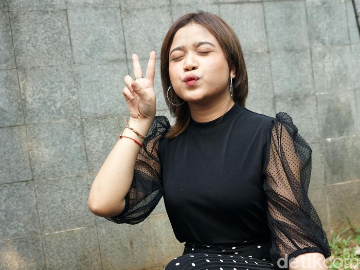 Brisia Jodie Brisia Jodie saat ditemui di kawasan Trans TV.