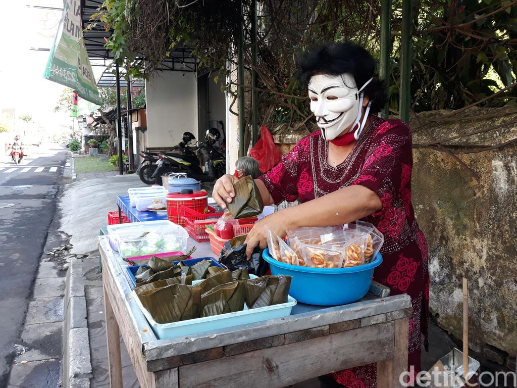 Bubur Topeng Viral di Yogyakarta