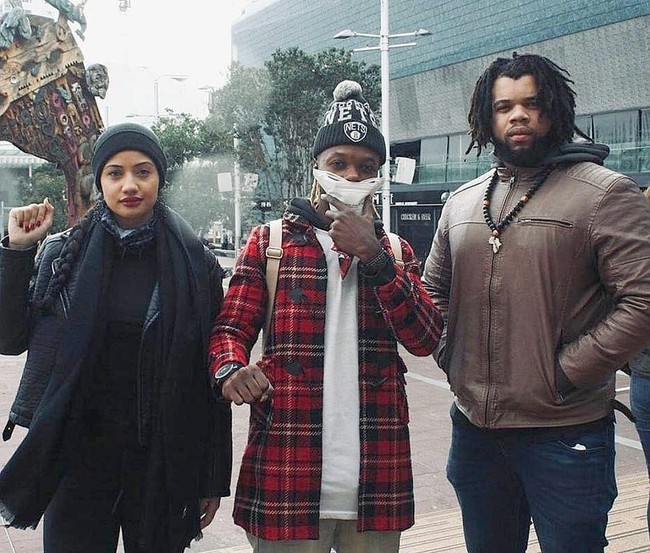 Miss New Zealand Diamond Langi mengaku mendapat serbuan komentar tidak menyenangkan dari netizen Indonesia. Hal itu terjadi ketika wanita berdarah Tonga itu menyatakan dukungannya terhadap pembebasan Papua Barat. Tak hanya mengritik kampanye yang menjadi bagian dari gerakan Black Lives Matter tersebut, keluarga hingga teman Diamond Langi juga ikut diserang. Foto: Instagram Diamond Langi via Coconet TV