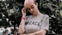 Kini dirinya menjadi sorotan usai rumah tangganya dengan Reza SMASH berakhir. Dok. Instagram/fabananash