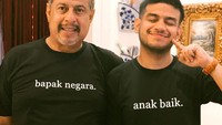 Tak hanya Fadil saja, Ayahnya yang kerap dipanggil Papah Muh juga menarik perhatian netizen karena tingkah lucunya. Papah Muh selalu hadir di setiap konten video yang Fadil buat, bahkan punya fanbasenya sendiri lho! Foto: Instagram @fadiljaidi