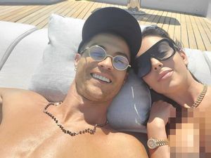 Cristiano Ronaldo dan Kekasih Sewa Kapal Yacht Rp 3 M