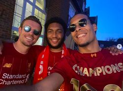 Mo Salah Cs Banggakan Gelar Liga Inggris di Instagram