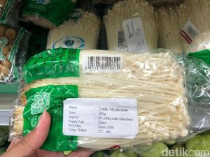 Sempat Bikin Geger, Jamur Enoki Masih Dijual Loh