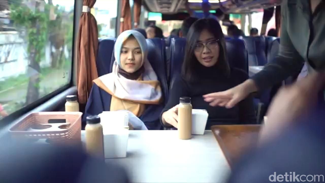 kafe bus di solo