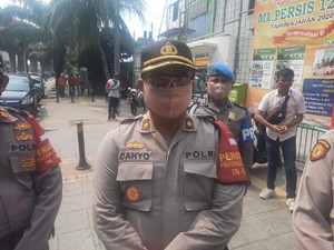 Kawal Long March DPC PDIP Jakut, Polisi Minta Massa Jaga Jarak-Pakai Masker