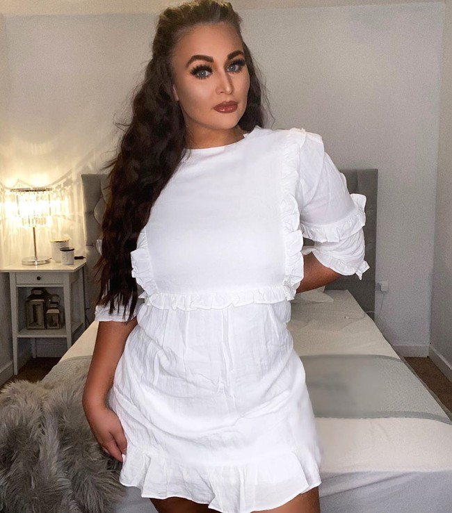 Pada sebuah pengakuan seorang sumber yang mengaku dekat dengan Katy menyebut bahwa Katy terlibat skandal dengan pesepak bola yang telah memiliki pasangan. Sang pesepak bola bahkan sampai menghamilinya.  Foto: dok. Instagram