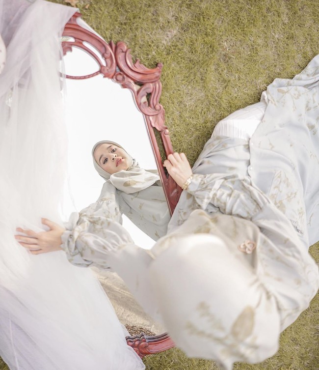 Isu rumah tangga pasangan yang menikah pada 2017 tersebut sudah cukup lama dibicarakan. Belakangan kabar tersebut kembali santer terdengar bahkan juga menjadi topik hangat di media Malaysia. Foto: Instagram @laudyacynthiabella