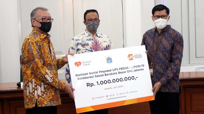LPS Peduli COVID-19 Lembaga Penjamin Simpanan (LPS) memberikan bantuan untuk penanganan COVID-19 di DKI Jakarta. Bantuan yang diberikan sebesar Rp 1 Miliar.